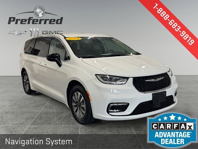 2024 Chrysler Pacifica PHEV Select