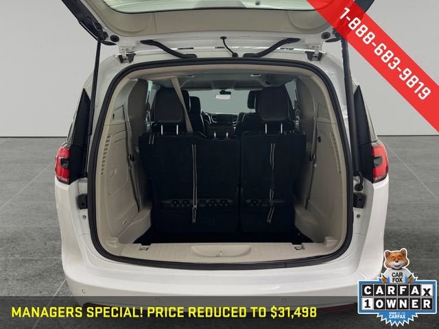 2024 Chrysler Pacifica Hybrid Select