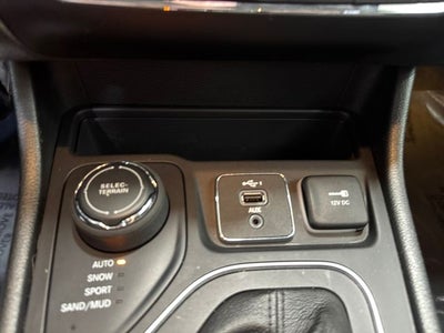 2022 Jeep Cherokee Latitude Lux 4x4