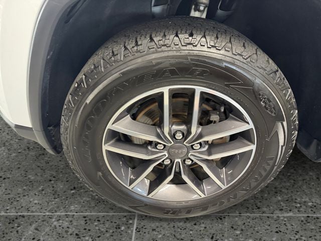 2019 Jeep Grand Cherokee Laredo E 4x4