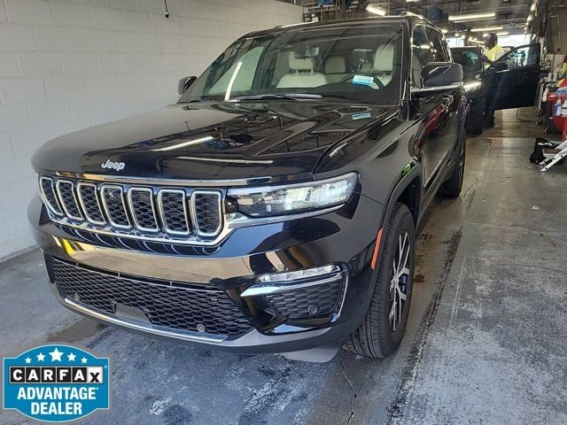 2025 Jeep Grand Cherokee Limited 3.6 Liter V6 4WD