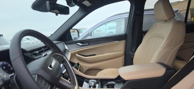2025 Jeep Grand Cherokee Limited 3.6 Liter V6 4WD