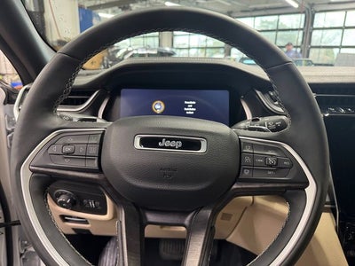 2023 Jeep Grand Cherokee Limited 3.6 Liter V6 4WD