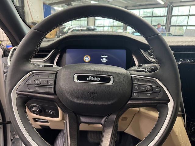 2023 Jeep Grand Cherokee Limited 3.6 Liter V6 4WD