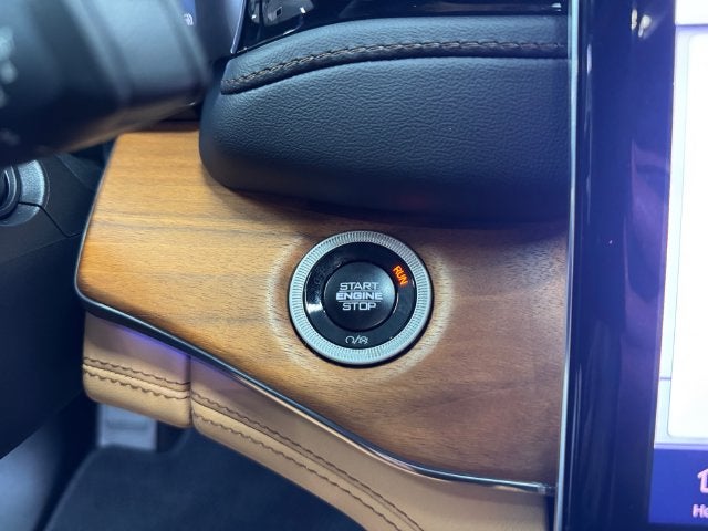 2025 Jeep Grand Cherokee L Summit Reserve 4x4