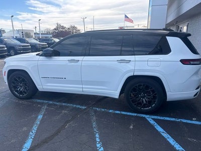 2024 Jeep Grand Cherokee L Summit 5.7 Liter V8 Hemi 4WD