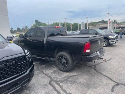 2017 RAM 1500 Sport 5.7 Liter V8 Hemi Crew Cab 4WD