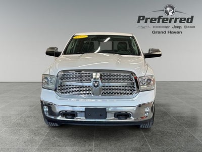 2017 RAM 1500 Laramie Quad Cab 4x4 6'4' Box