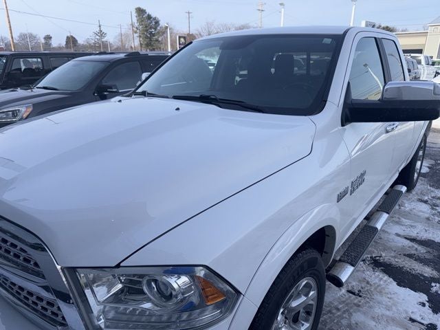 2017 RAM 1500 Laramie Quad Cab 4x4 6'4' Box