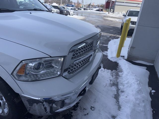 2017 RAM 1500 Laramie Quad Cab 4x4 6'4' Box