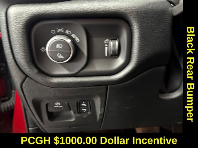 2022 RAM 1500 Big Horn Crew Cab 4x4 5'7' Box