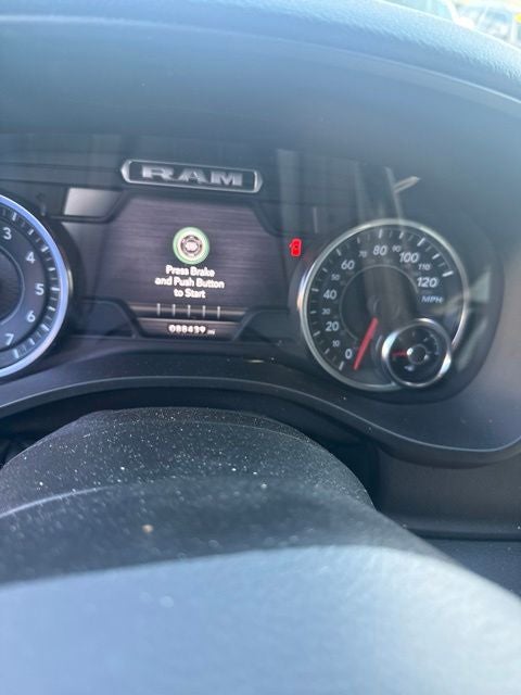 2021 RAM 1500 Big Horn/Lone Star 5.7 Liter V8 Hemi Crew Cab 4WD