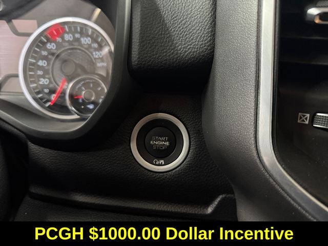 2021 RAM 1500 Big Horn Crew Cab 4x4 5'7' Box