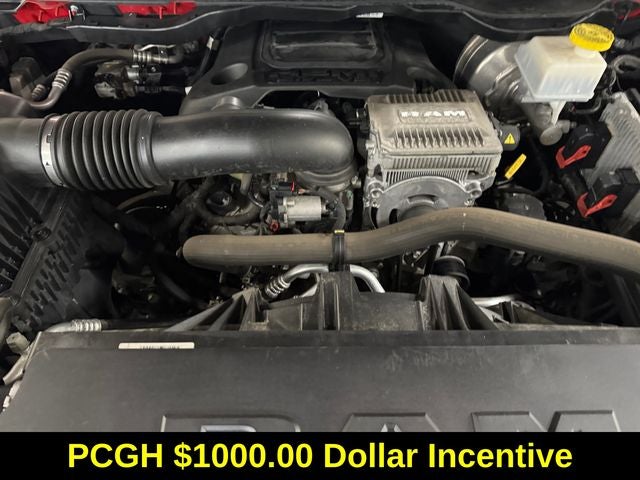 2021 RAM 1500 Big Horn Crew Cab 4x4 5'7' Box