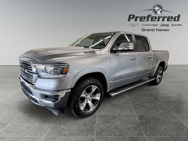 2019 RAM 1500 Laramie Crew Cab 4x4 5'7' Box