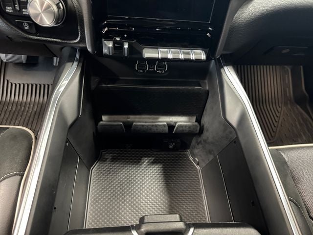 2021 RAM 1500 Laramie Crew Cab 4x4 5'7' Box