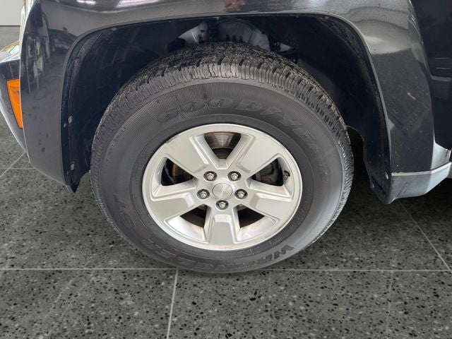 2010 Jeep Liberty Sport 3.7 Liter V6 PowerTech 4WD