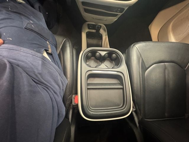 2020 Chrysler Pacifica Touring L