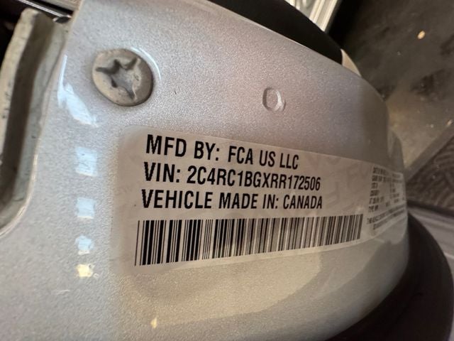 2024 Chrysler Pacifica Touring L 3.6 Liter V6 7 Passenger 3rd Row Seating