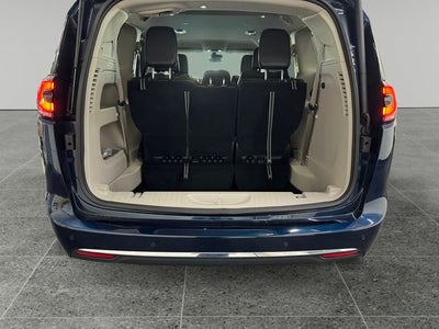 2024 Chrysler Pacifica Touring L AWD