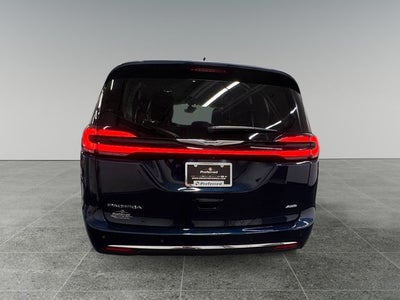2024 Chrysler Pacifica Touring L AWD
