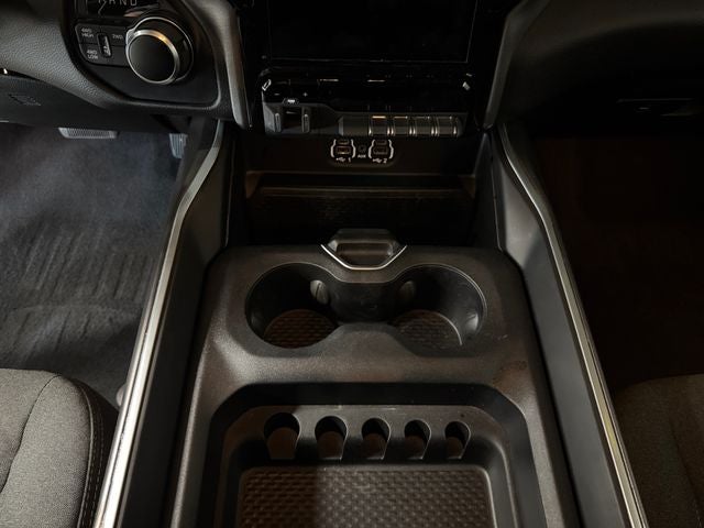 2021 RAM 3500 Big Horn Crew Cab 4x4 6'4' Box