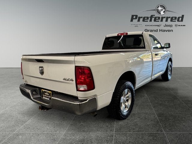 2017 RAM 1500 Tradesman Regular Cab 4x4 8' Box