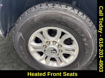 2018 RAM 2500 Laramie Crew Cab 4x4 6'4' Box