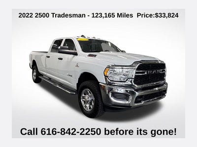 2022 RAM 2500 Tradesman Crew Cab 4x4 8' Box