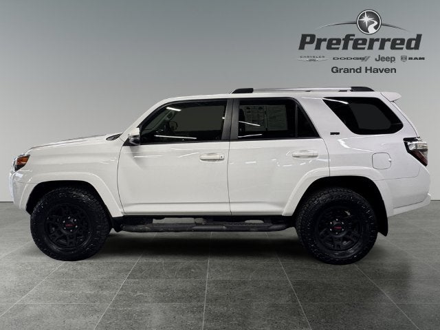 2020 Toyota 4Runner SR5 Premium 4.0 Liter V6 4WD