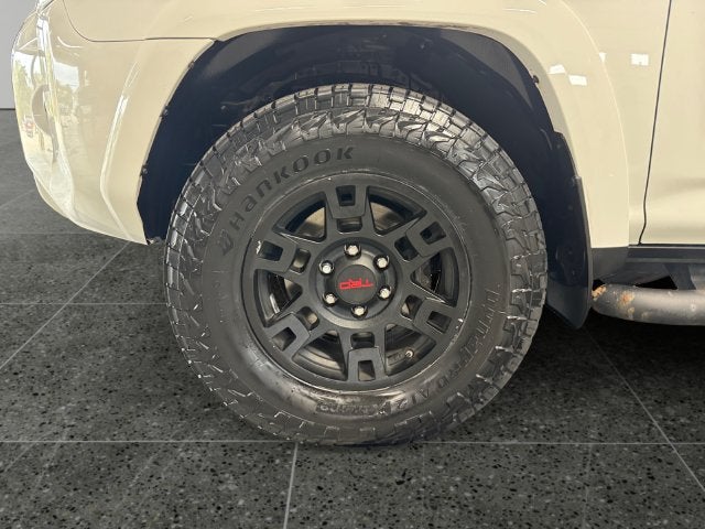 2020 Toyota 4Runner SR5 Premium 4.0 Liter V6 4WD