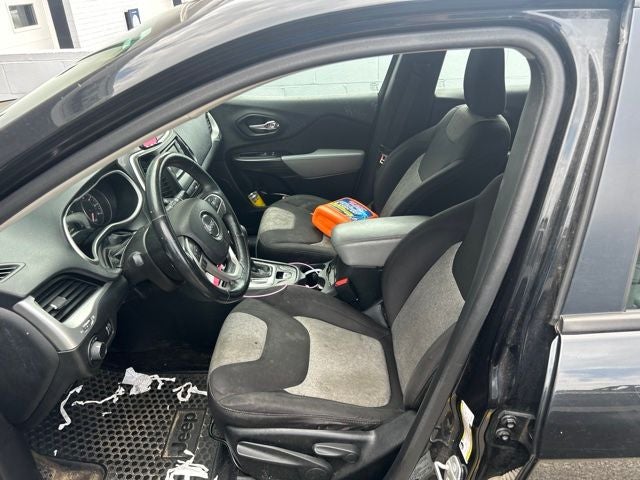 2014 Jeep Cherokee Sport