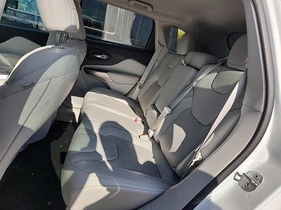 2021 Jeep Cherokee Latitude Lux 3.2 Liter V6 4WD