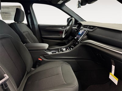 2025 Jeep Grand Cherokee Laredo X 4x4