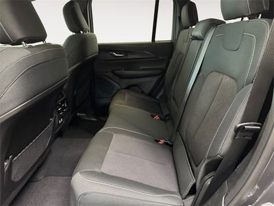 2025 Jeep Grand Cherokee Laredo X 4x4