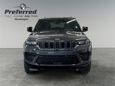 2025 Jeep Grand Cherokee Laredo X 4x4