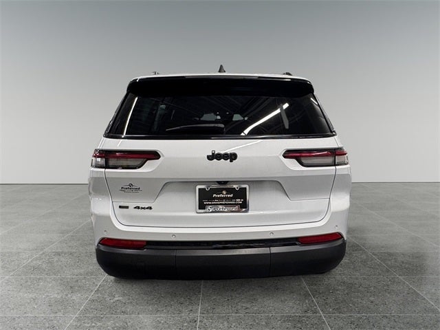 2022 Jeep Grand Cherokee L Altitude 4x4