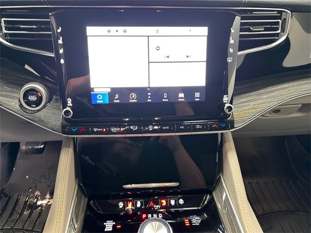 2022 Jeep Wagoneer Series III 5.7 Liter V8 4WD