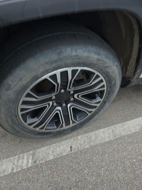 2022 Jeep Wagoneer Series III 5.7 Liter 4WD