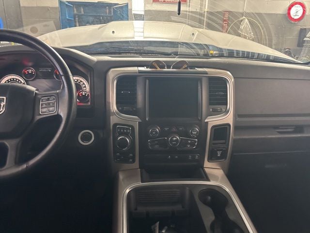 2017 RAM 1500 Big Horn 3.6 Liter V6 Crew Cab 4WD