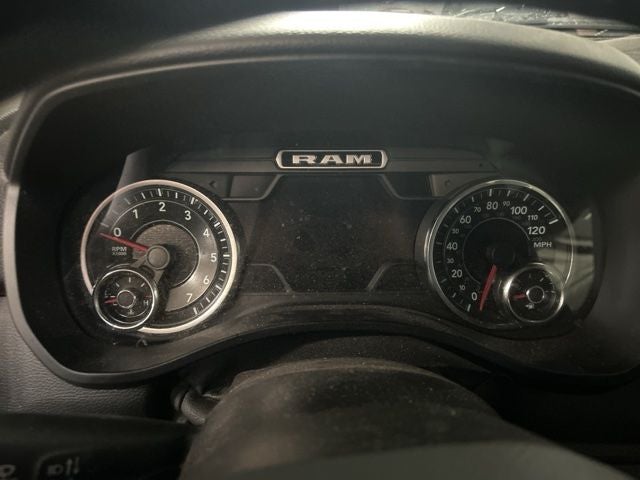 2020 RAM 1500 Big Horn Crew Cab 4x4 5'7' Box