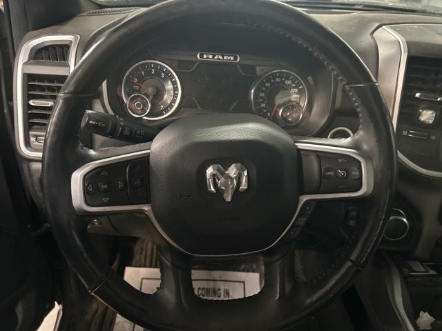 2020 RAM 1500 Big Horn Crew Cab 4x4 5'7' Box