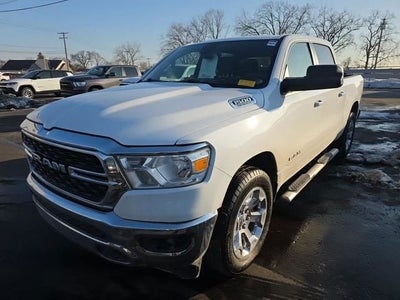 2022 RAM 1500 Big Horn Crew Cab 4x4 5'7' Box