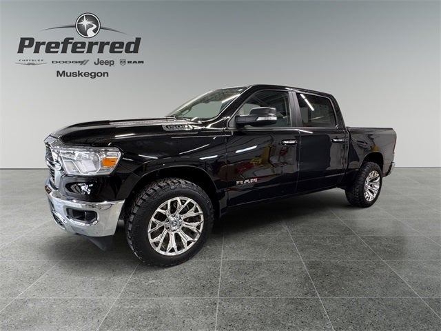 2020 RAM 1500 Big Horn Crew Cab 4x4 5'7' Box