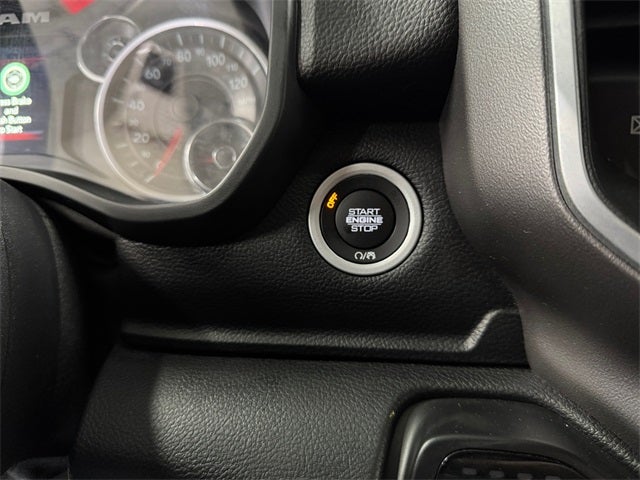 2020 RAM 1500 Big Horn Crew Cab 4x4 5'7' Box