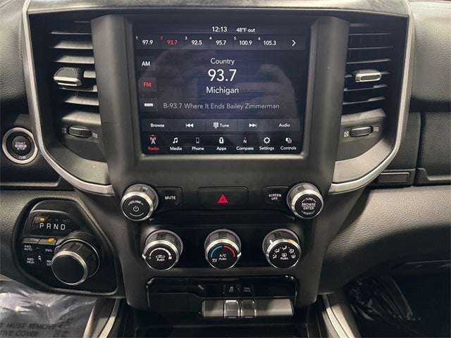 2020 RAM 1500 Big Horn Crew Cab 4x4 5'7' Box