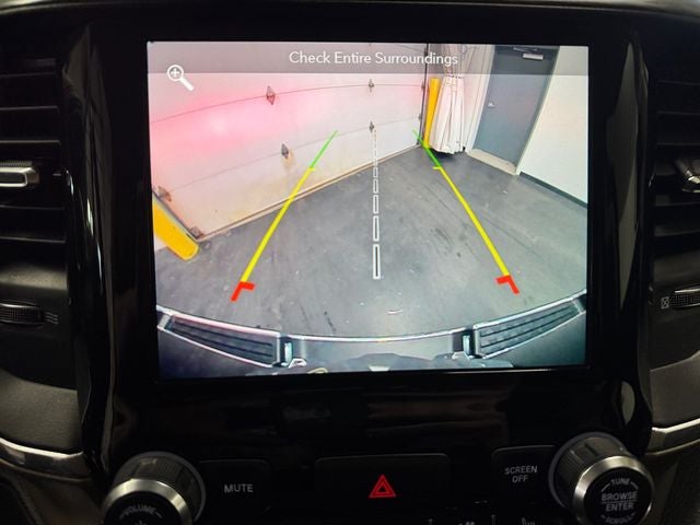 2019 RAM 1500 Laramie Crew Cab 4x4 5'7' Box