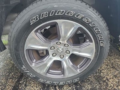 2022 RAM 1500 Laramie Crew Cab 4x4 5'7' Box
