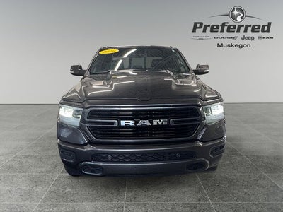 2020 RAM 1500 Laramie Crew Cab 4x4 5'7' Box