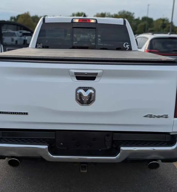 2019 RAM 1500 Big Horn/Lone Star Crew Cab 4x4 6'4' Box